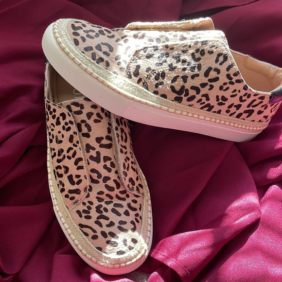 Animal Print Slip- on Sneakers - Picture 2 of 7